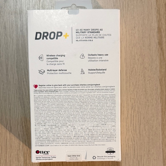 OtterBox Defender Pro Series Black for iPhone 13 Pro - Picture 2 of 2